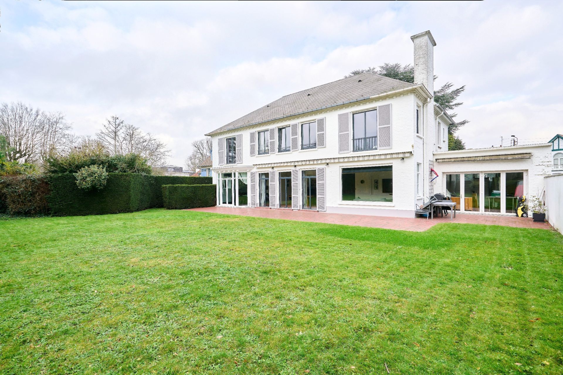 luxury house 7 Rooms for sale on WASQUEHAL (59290)