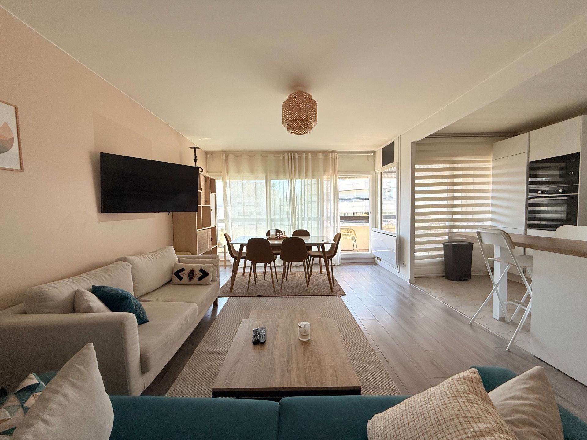 luxury apartment 3 Rooms for rent on LA MADELEINE (59110)