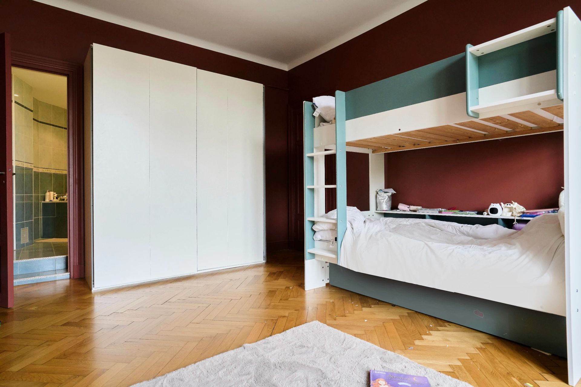 luxury apartment 5 Rooms for sale on MARCQ EN BAROEUL (59700)