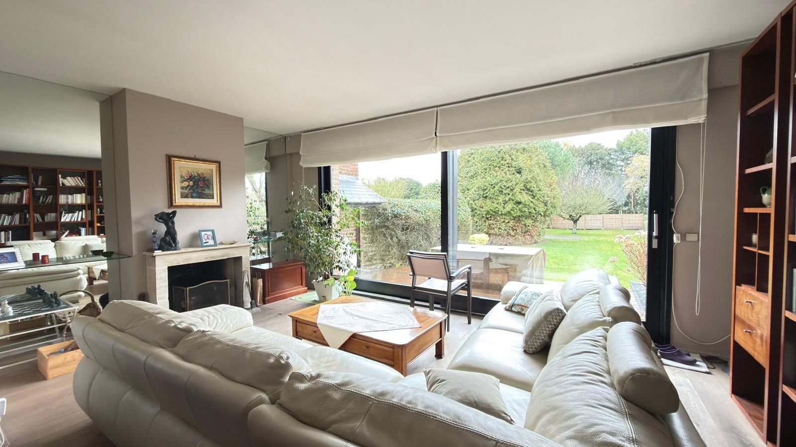 luxury house 6 Rooms for sale on MARCQ EN BAROEUL (59700)