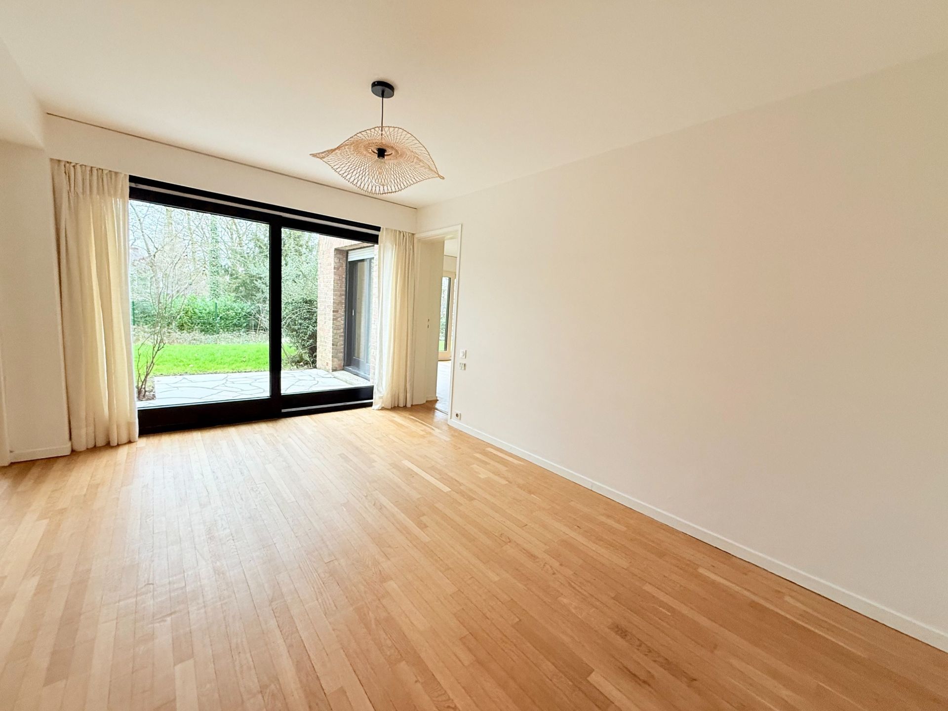 maison de luxe 7 Pièces en location sur CROIX (59170)