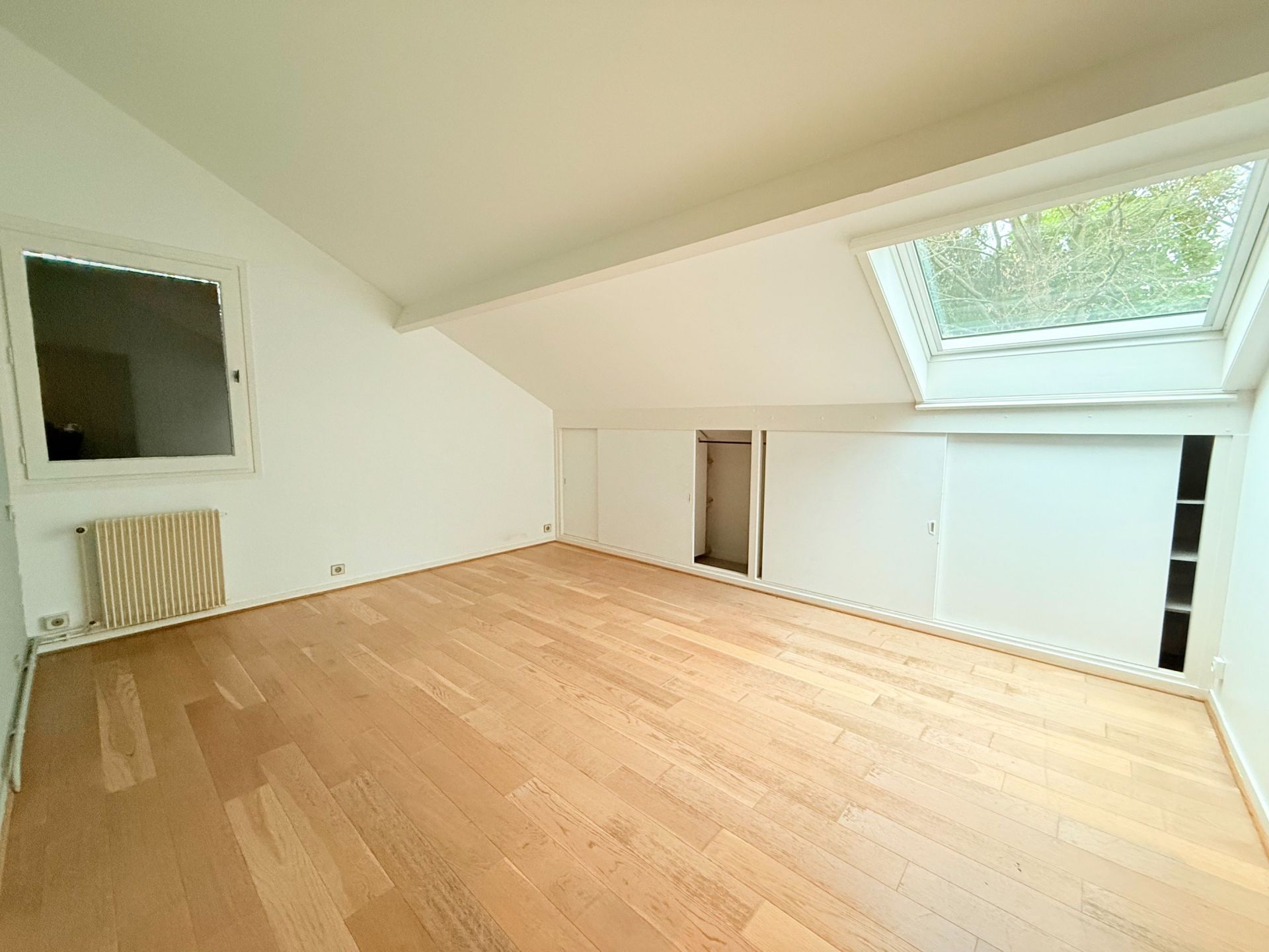 maison de luxe 7 Pièces en location sur CROIX (59170)