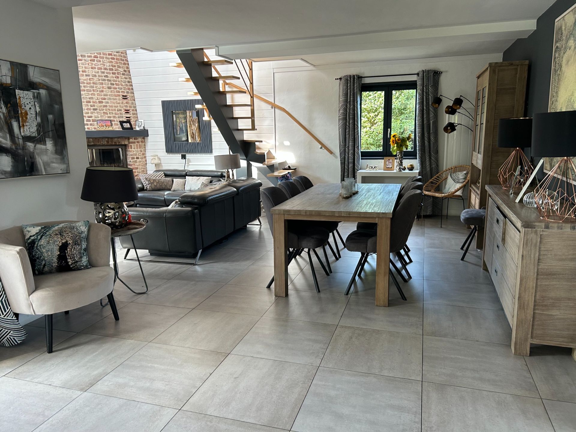 maison de luxe 12 Pièces en vente sur ESTAIRES (59940)