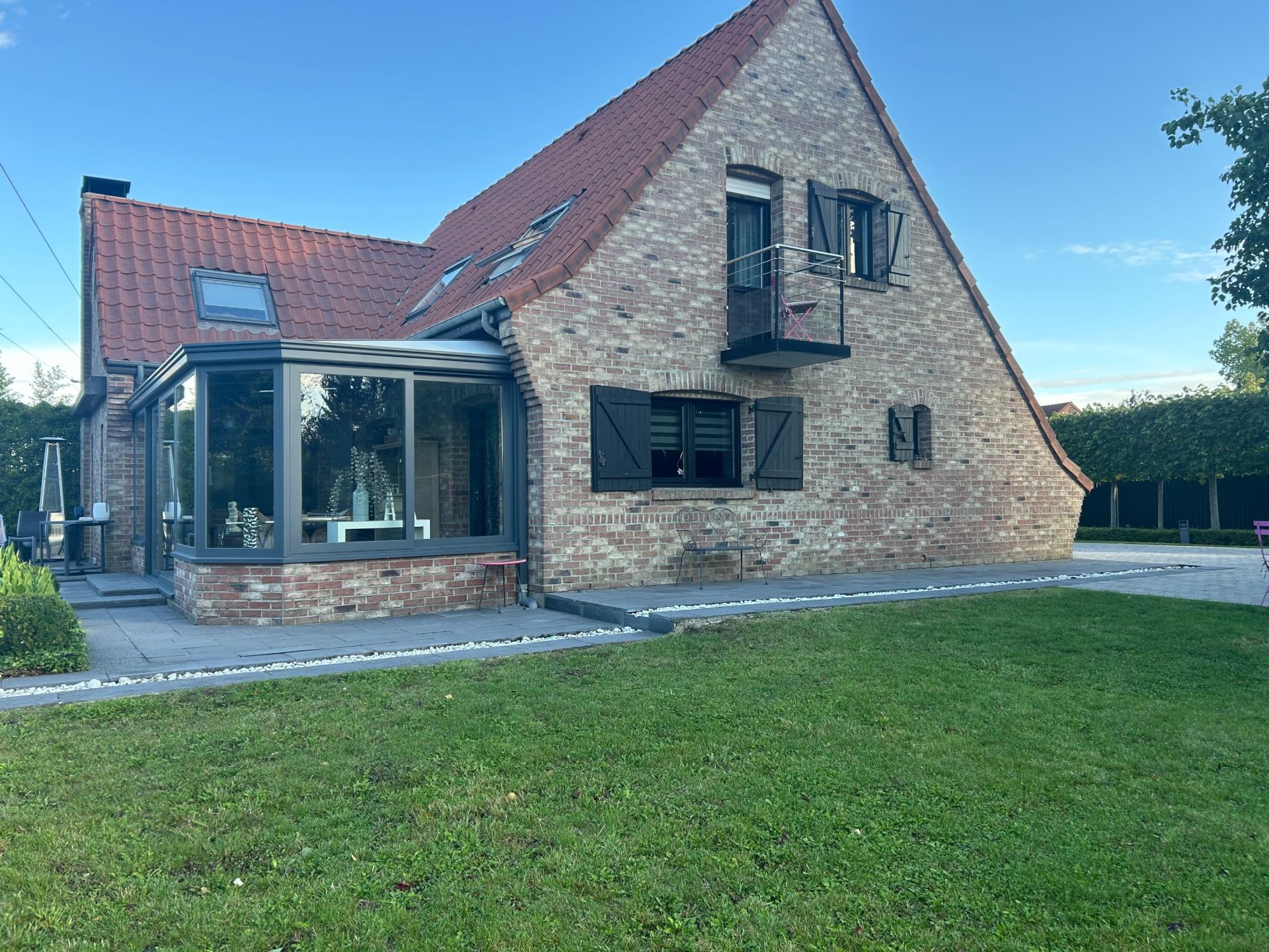 luxury house 12 Rooms for sale on ESTAIRES (59940)