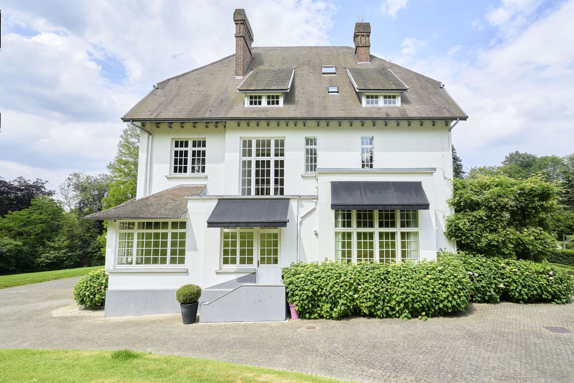 maison de luxe 12 Pièces en vente sur WERVICQ SUD (59117)