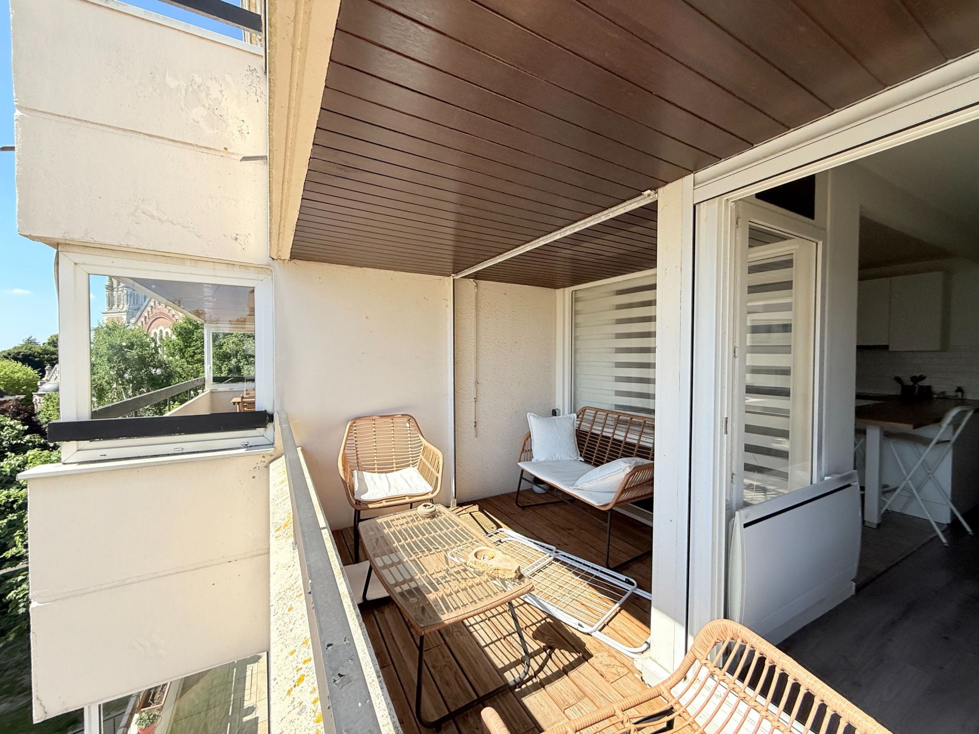 luxury apartment 3 Rooms for rent on LA MADELEINE (59110)