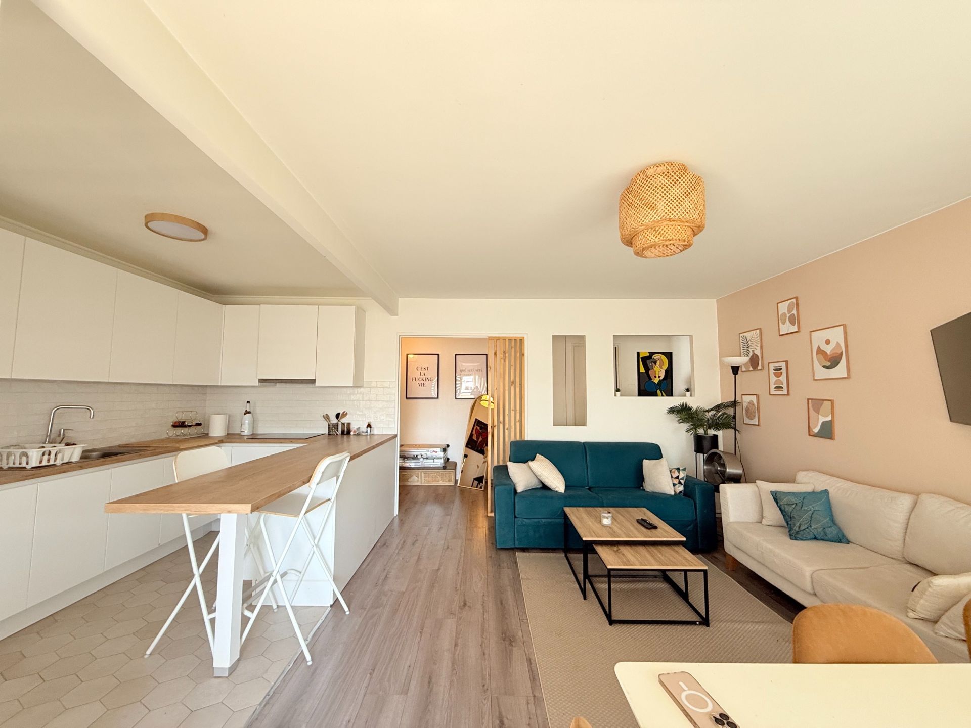 luxury apartment 3 Rooms for rent on LA MADELEINE (59110)