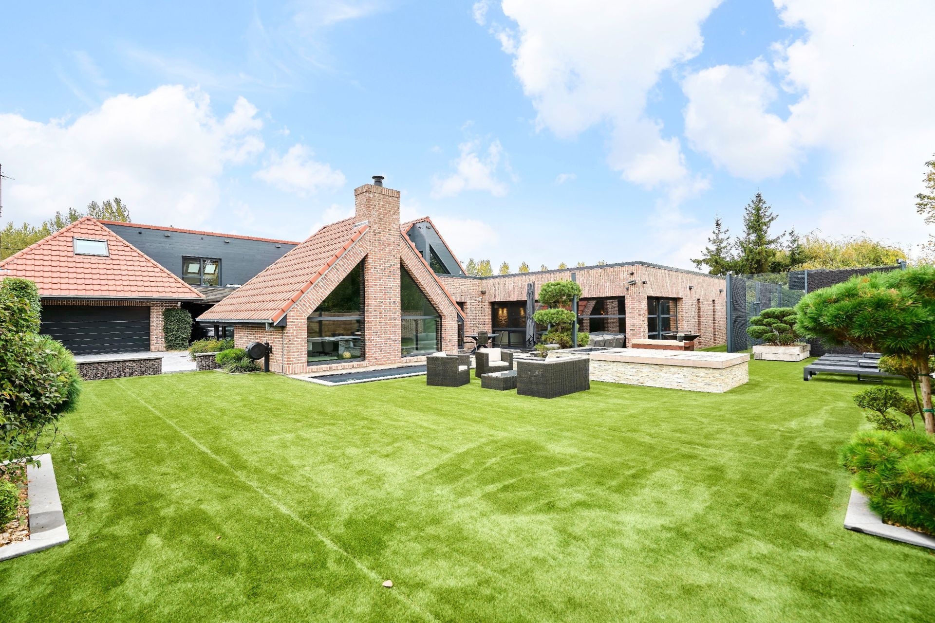 luxury house 12 Rooms for sale on DOUAI (59500)