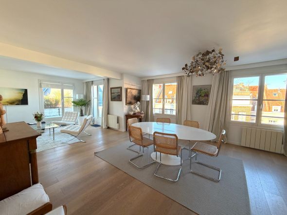 Rental Luxury apartment Lille 4&nbsp;Rooms 11967&nbsp;m²