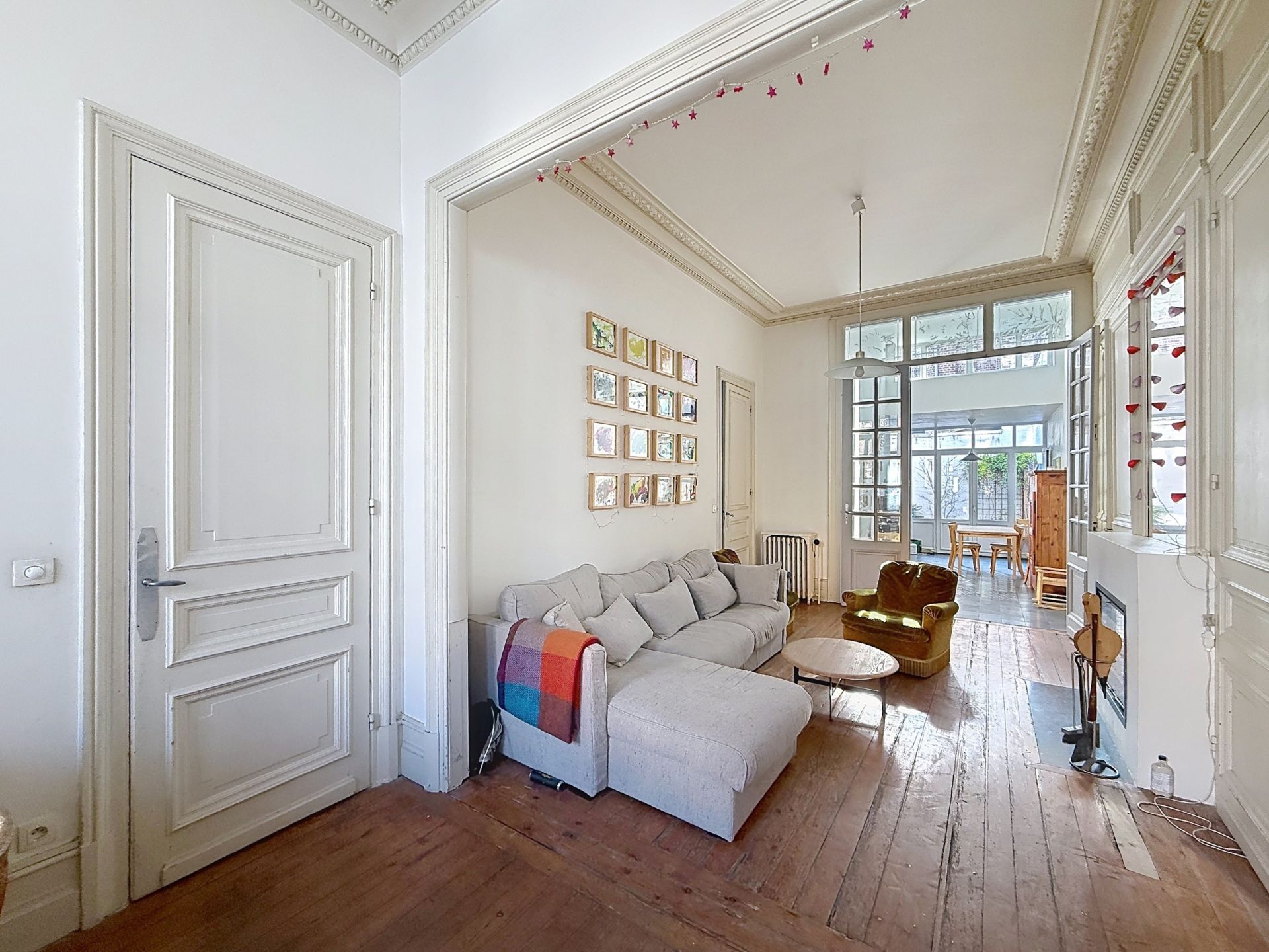 luxury house 8 Rooms for sale on LILLE (59800)