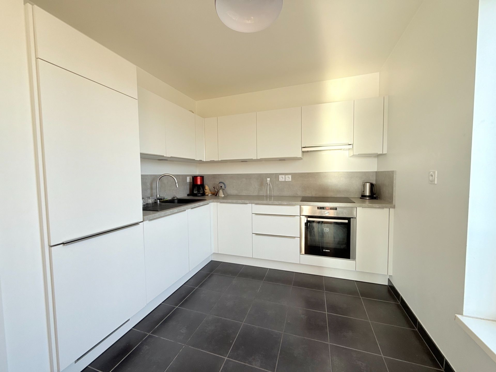 luxury apartment 4 Rooms for sale on LILLE (59800)