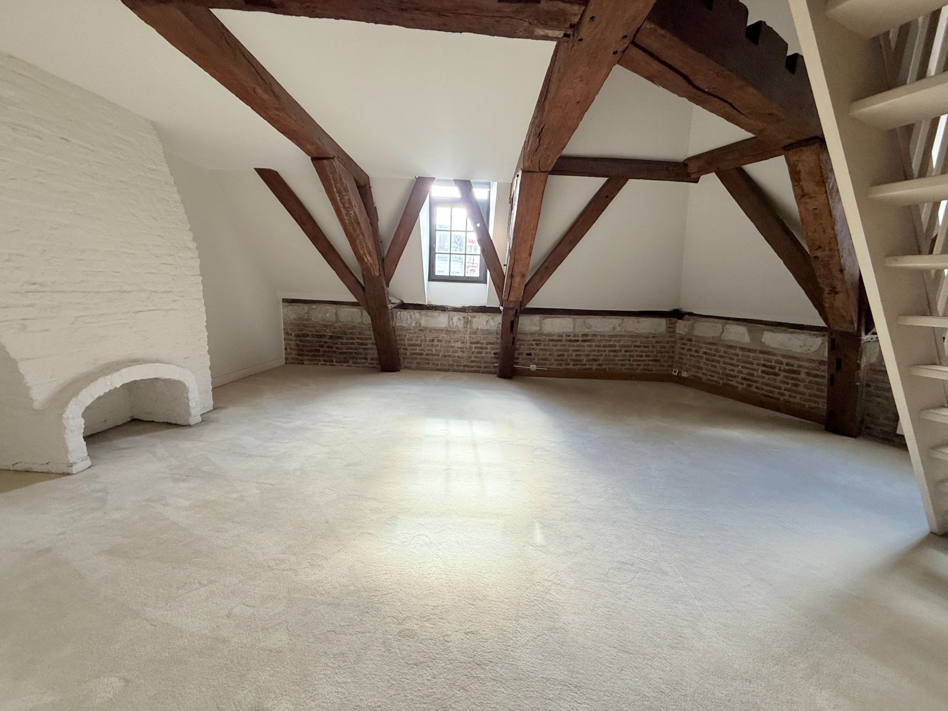 luxury apartment 3 Rooms for rent on LILLE (59000)