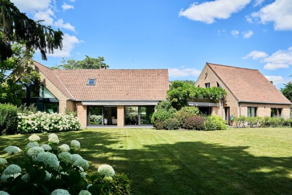 Sale Luxury house Marcq-en-Barœul 11&nbsp;Rooms 439.95&nbsp;m²