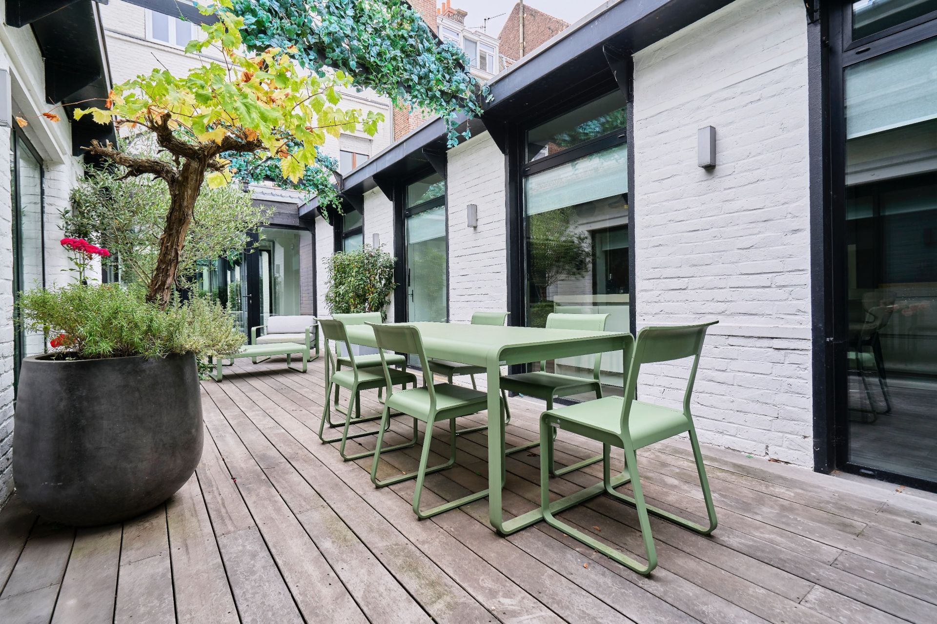 luxury apartment 10 Rooms for sale on LILLE (59000)