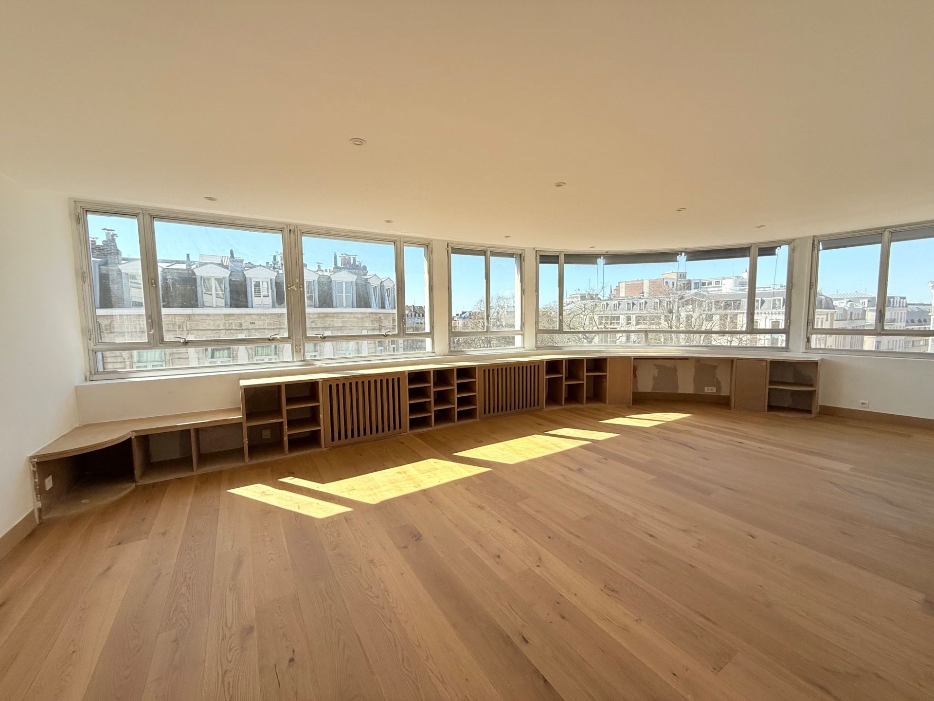 luxury apartment 3 Rooms for sale on LILLE (59000)