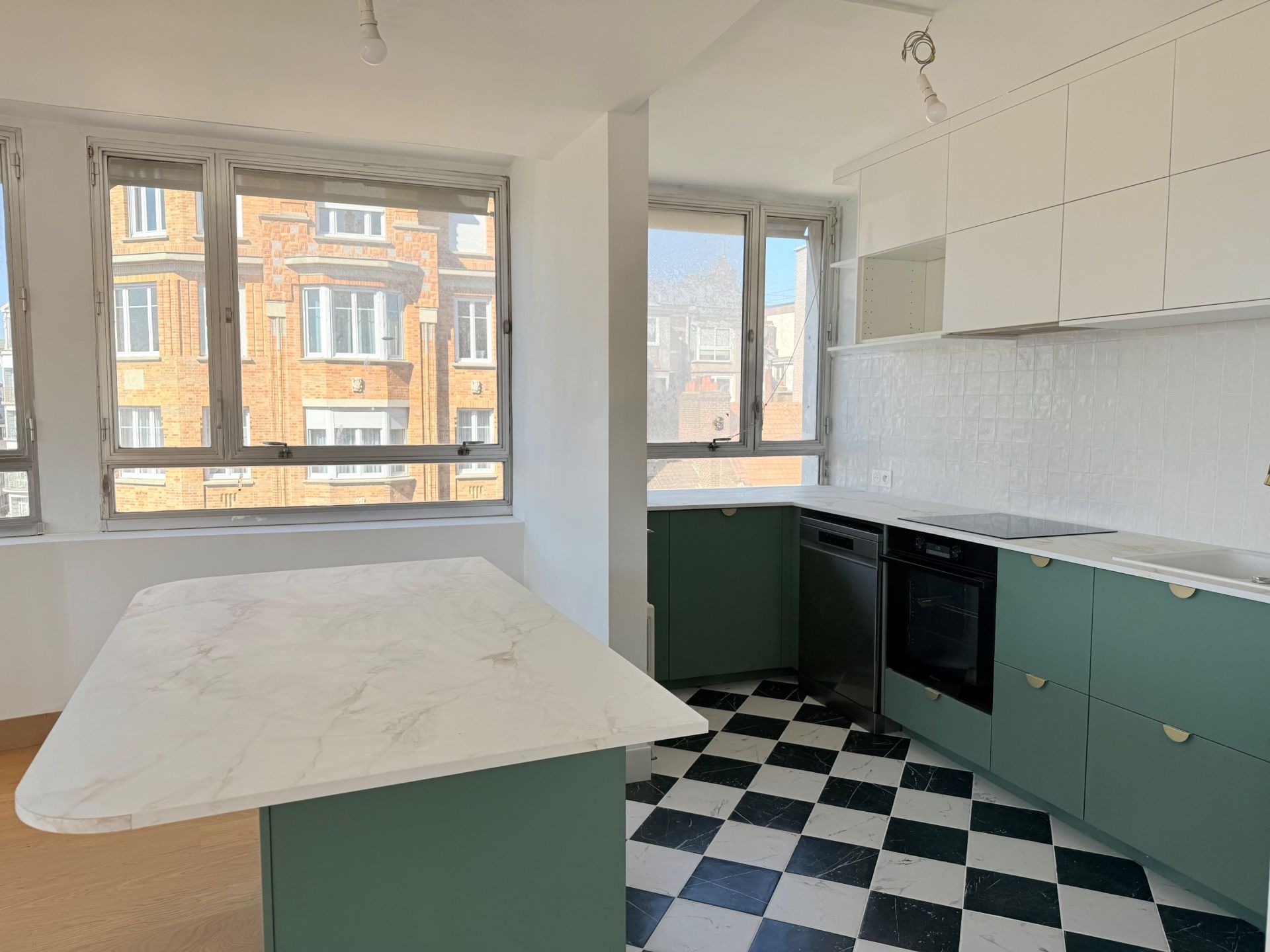 luxury apartment 3 Rooms for sale on LILLE (59000)