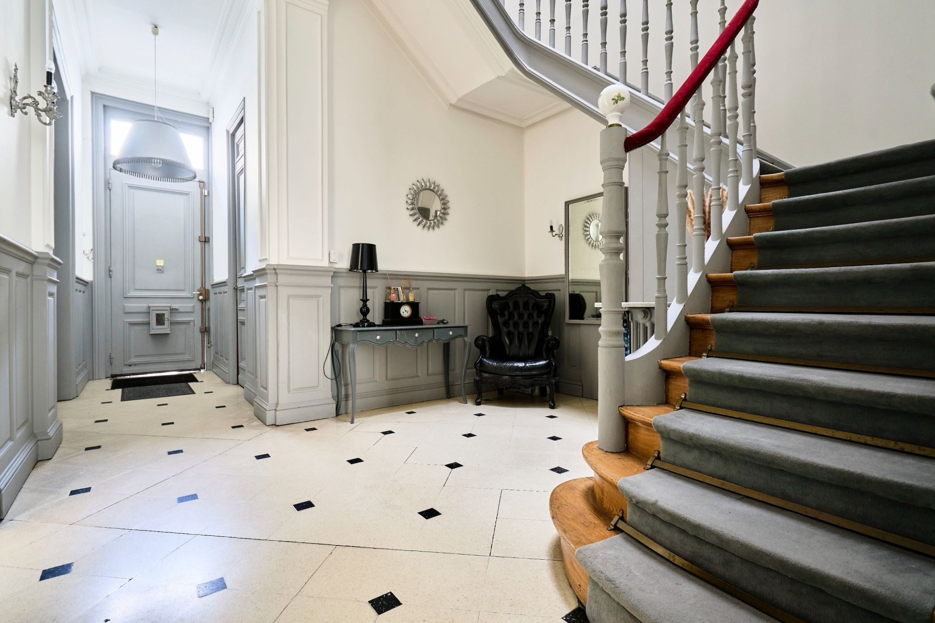 luxury house 7 Rooms for sale on LILLE (59800)