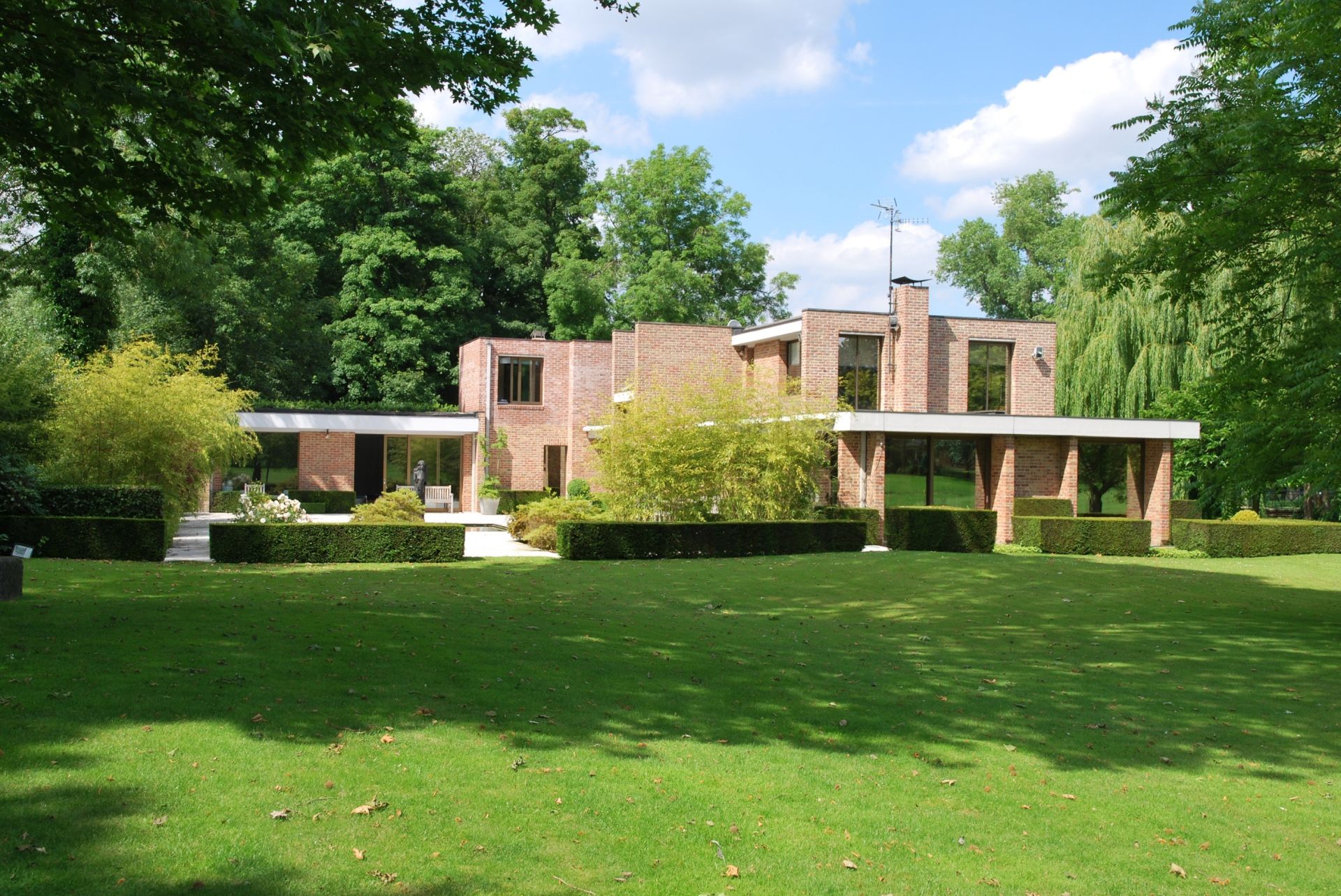 luxury house 10 Rooms for sale on VILLENEUVE D ASCQ (59650)