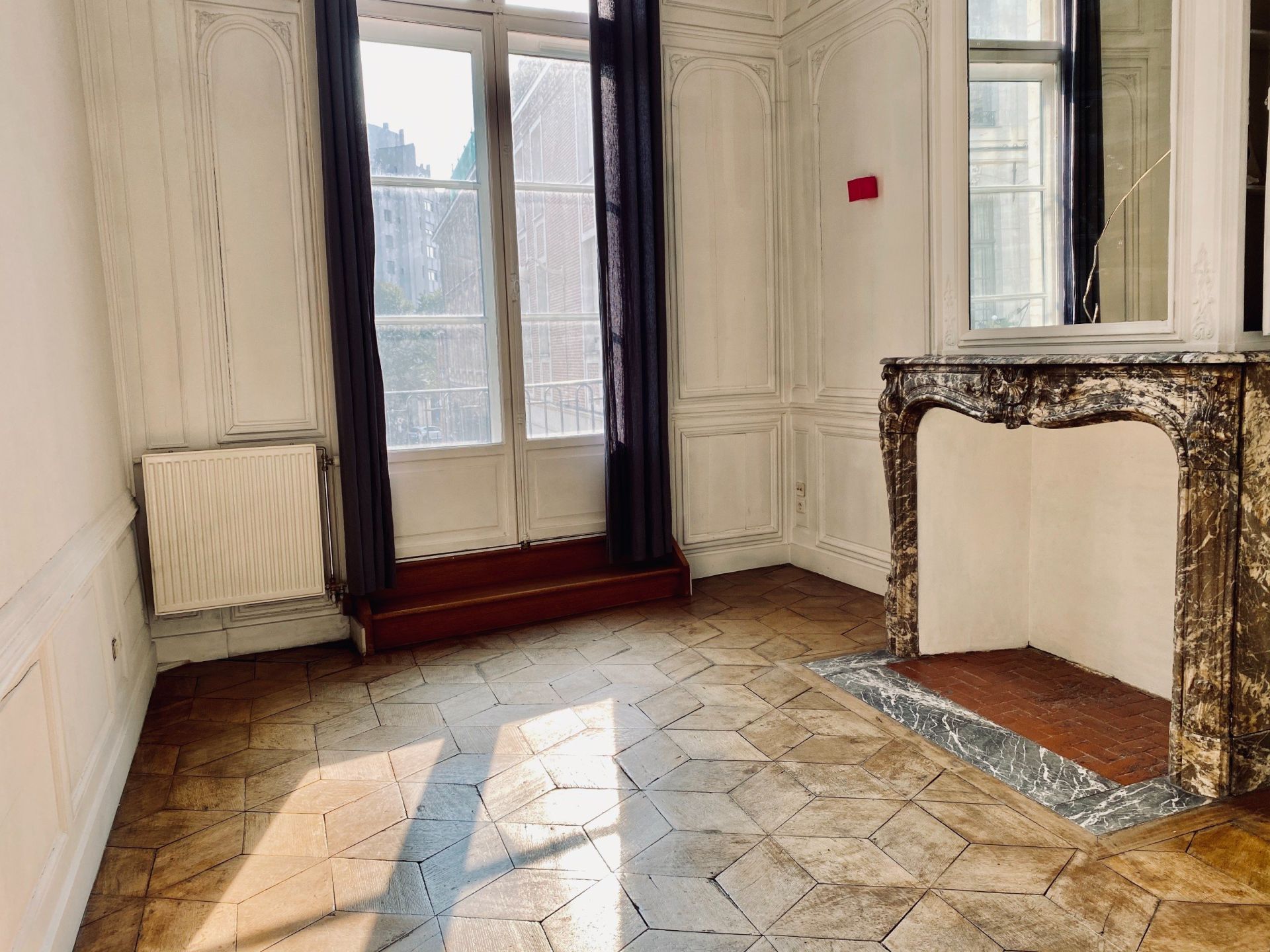 luxury apartment 5 Rooms for rent on LILLE (59800)