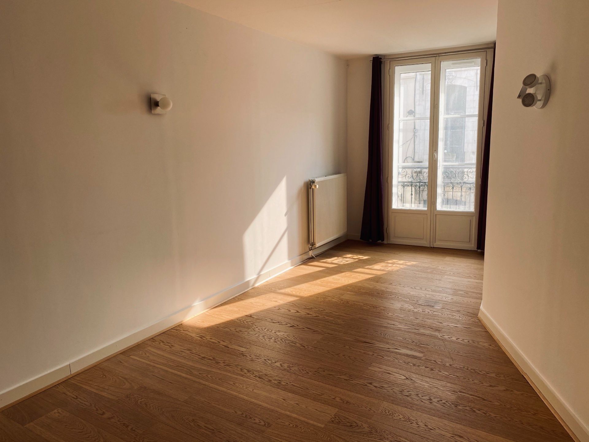 luxury apartment 5 Rooms for rent on LILLE (59800)