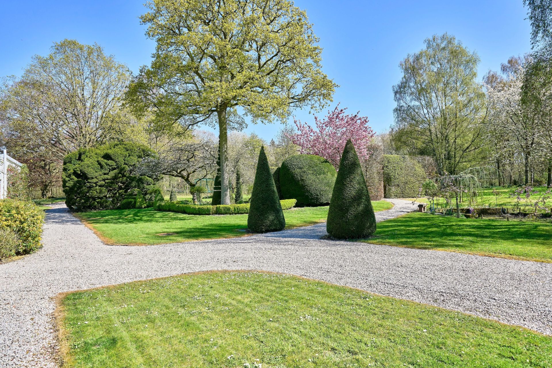 luxury house 20 Rooms for sale on LECELLES (59226)