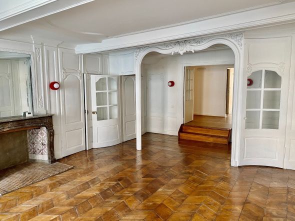 Rental Luxury apartment Lille 5&nbsp;Rooms 143&nbsp;m²