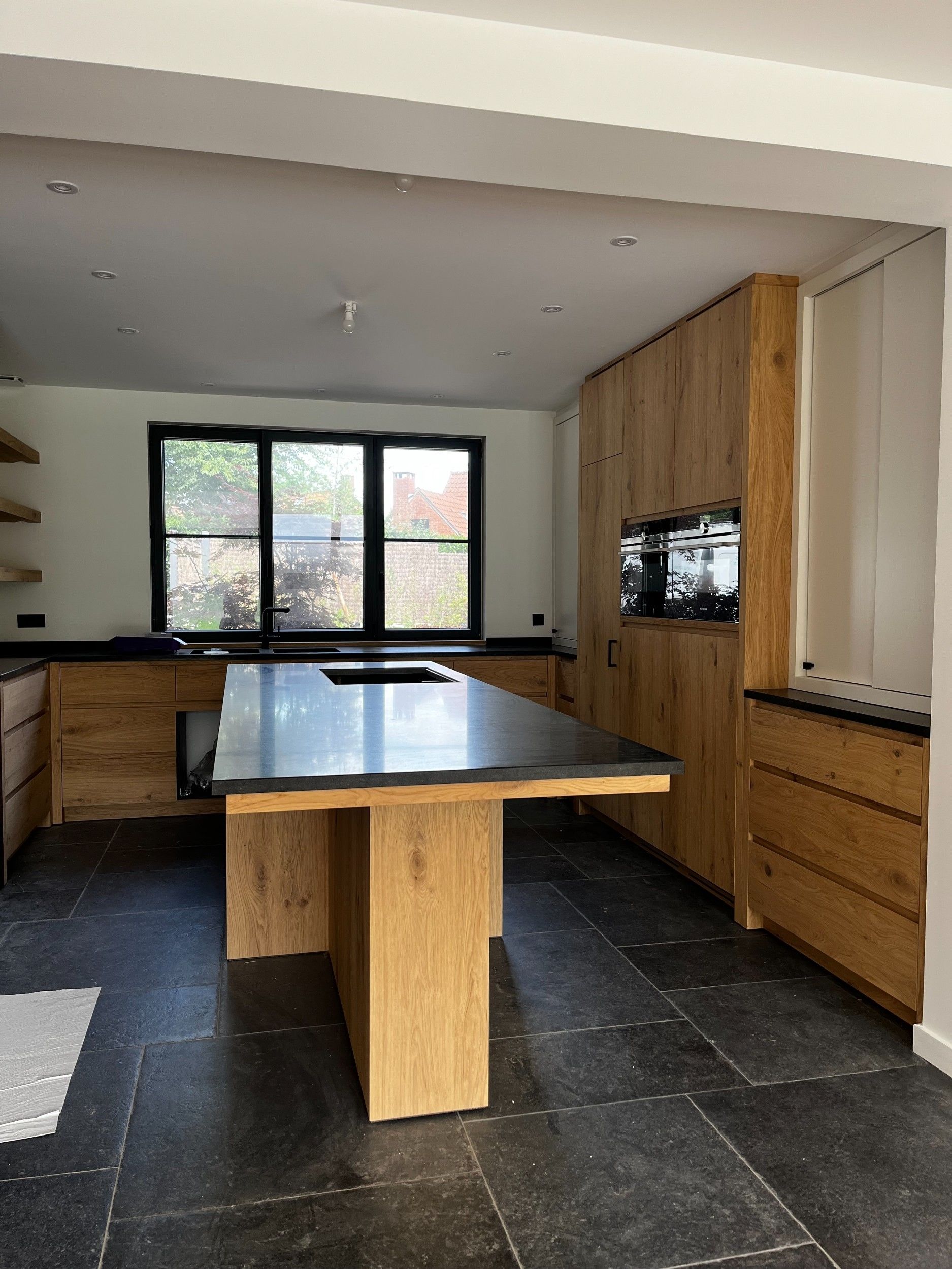 architect's house 8 Rooms for rent on CROIX (59170)