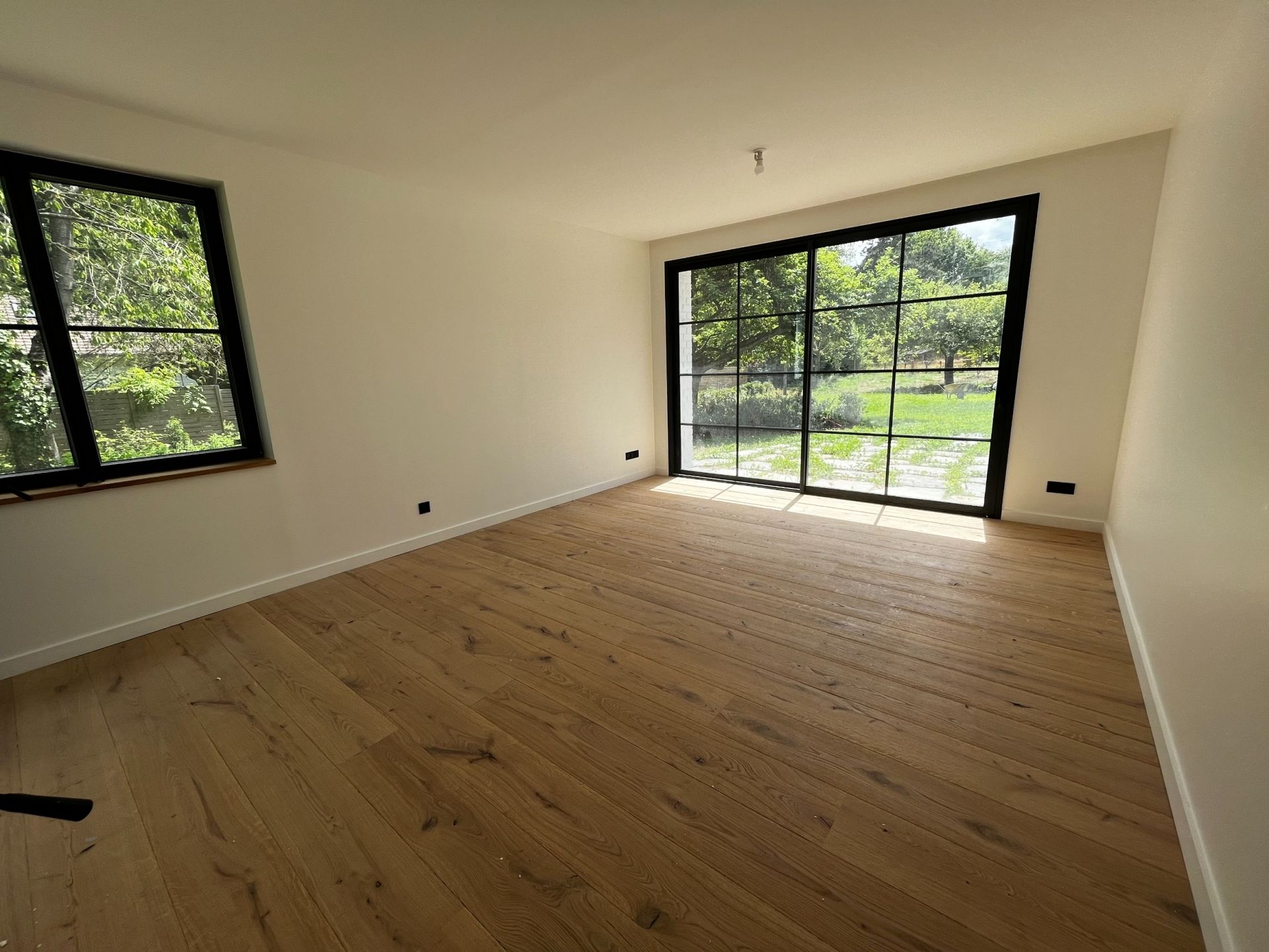 architect's house 8 Rooms for rent on CROIX (59170)