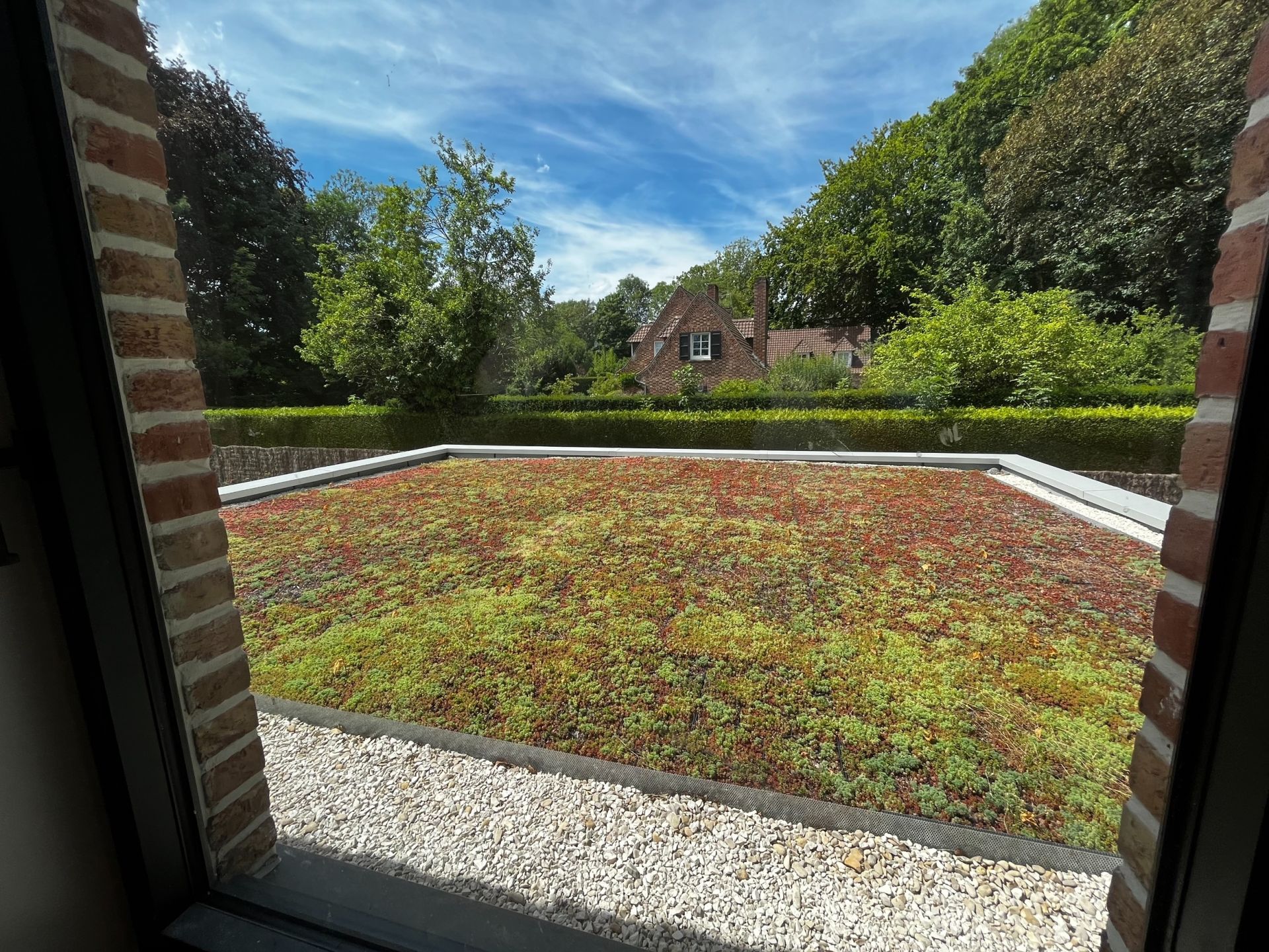 architect's house 8 Rooms for rent on CROIX (59170)