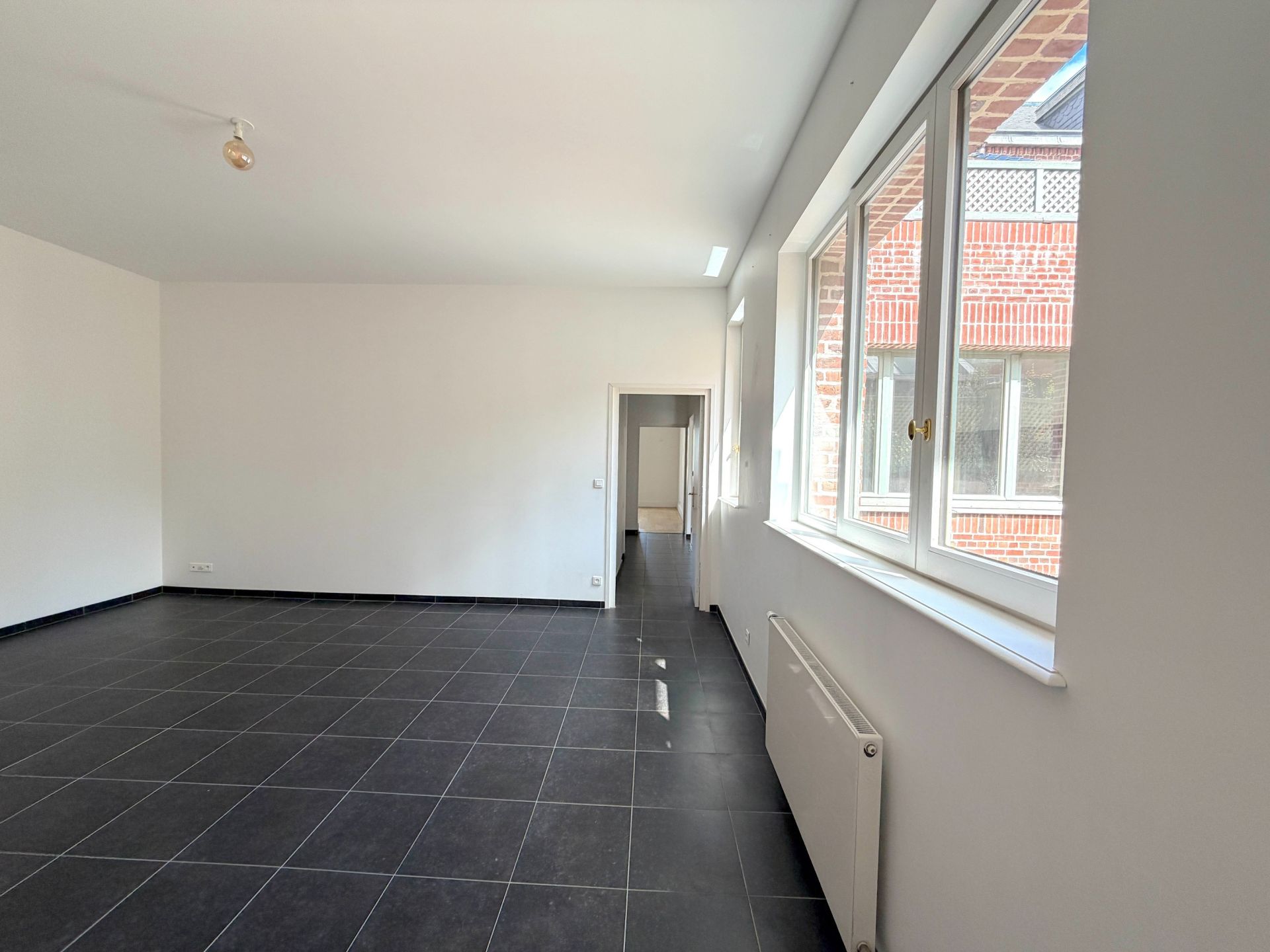 luxury apartment 4 Rooms for rent on LILLE (59800)