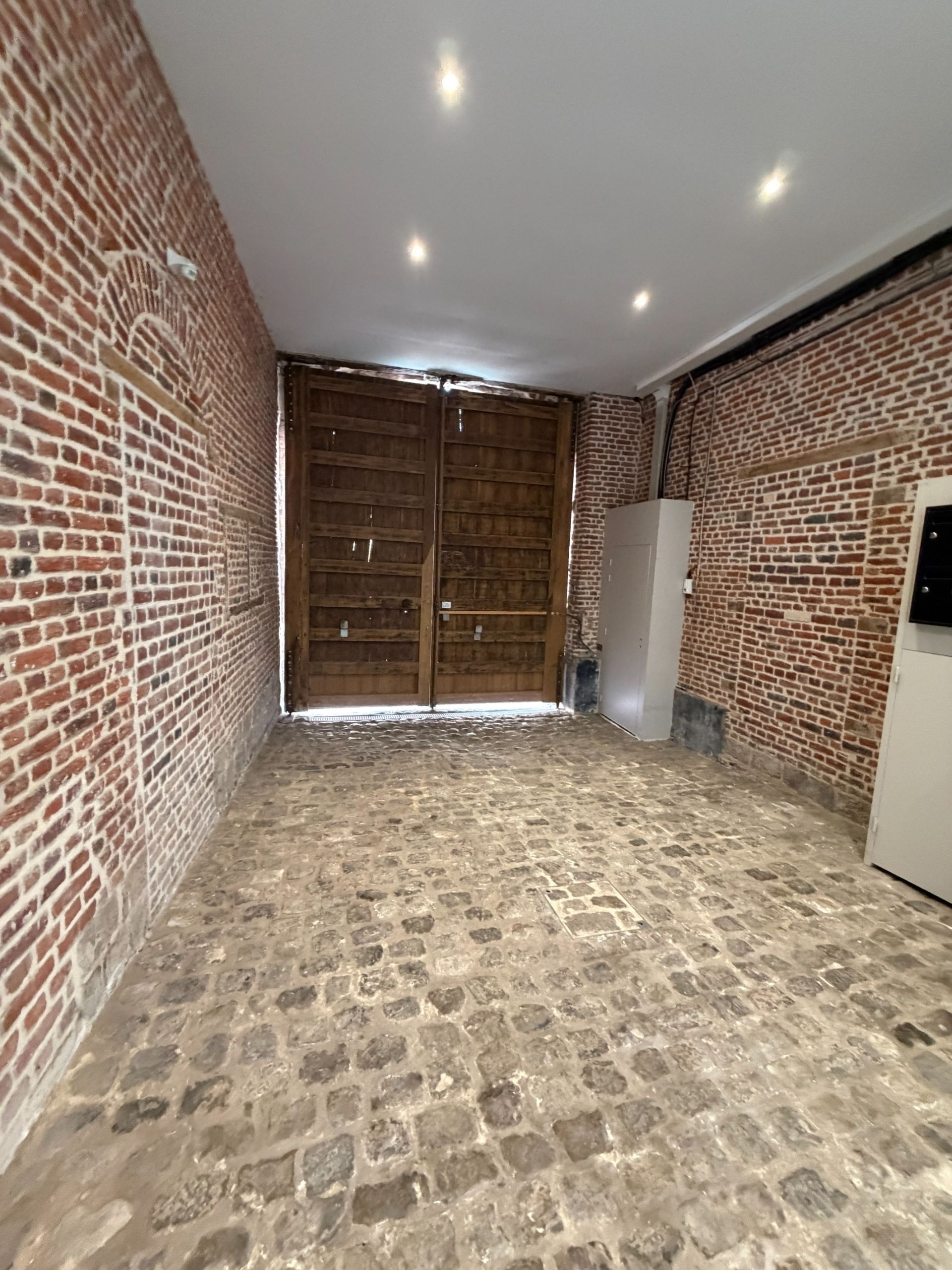 luxury apartment 4 Rooms for rent on LILLE (59800)