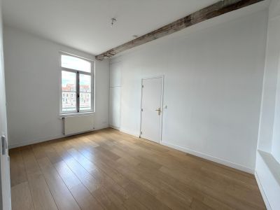 Rental Luxury apartment Lille 4&nbsp;Rooms 119&nbsp;m²