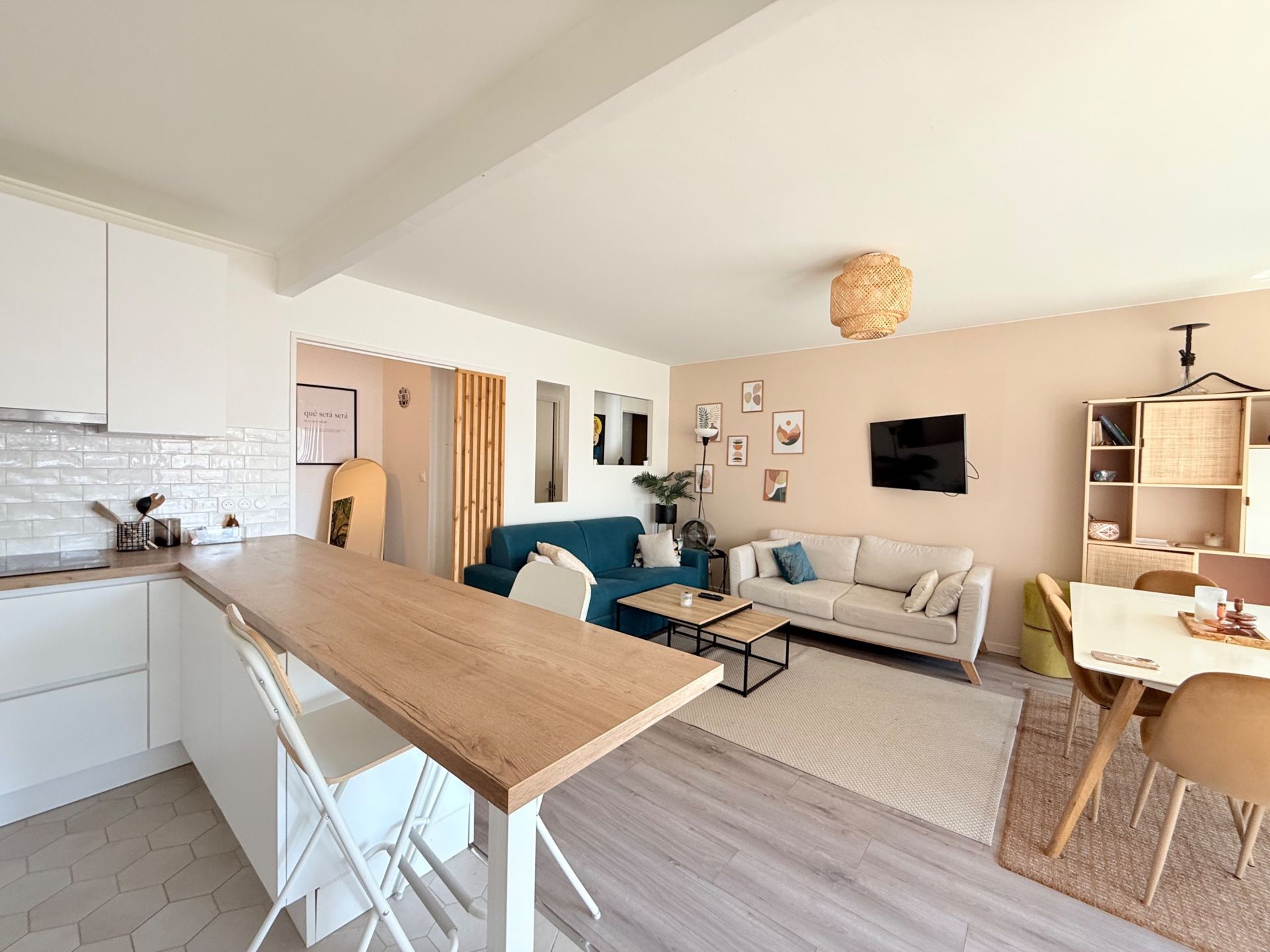 luxury apartment 3 Rooms for sale on LA MADELEINE (59110)