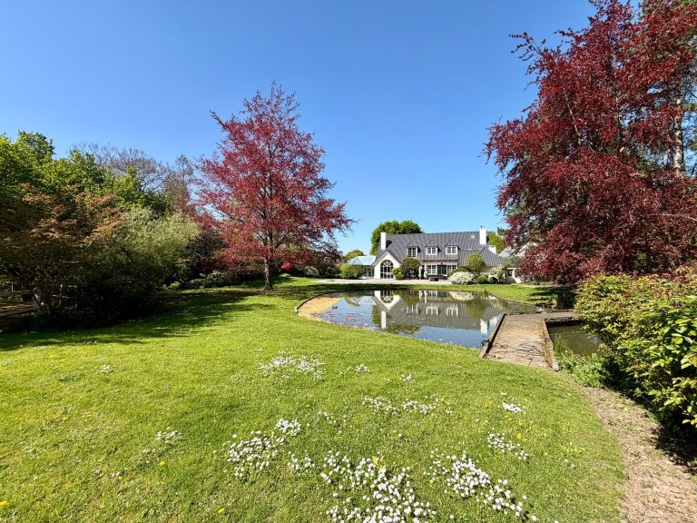 maison de luxe 15 Pièces en vente sur MERIGNIES (59710)