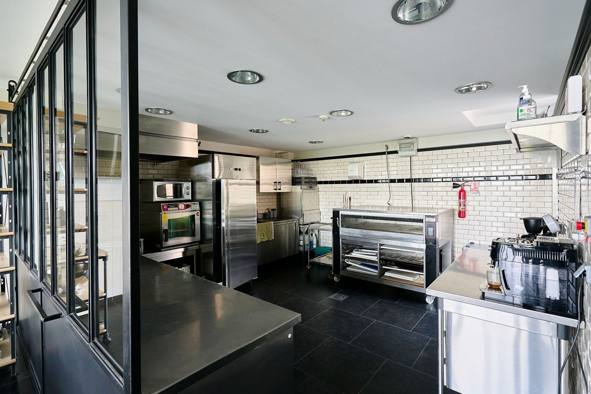 luxury house 20 Rooms for sale on MERRIS (59270)