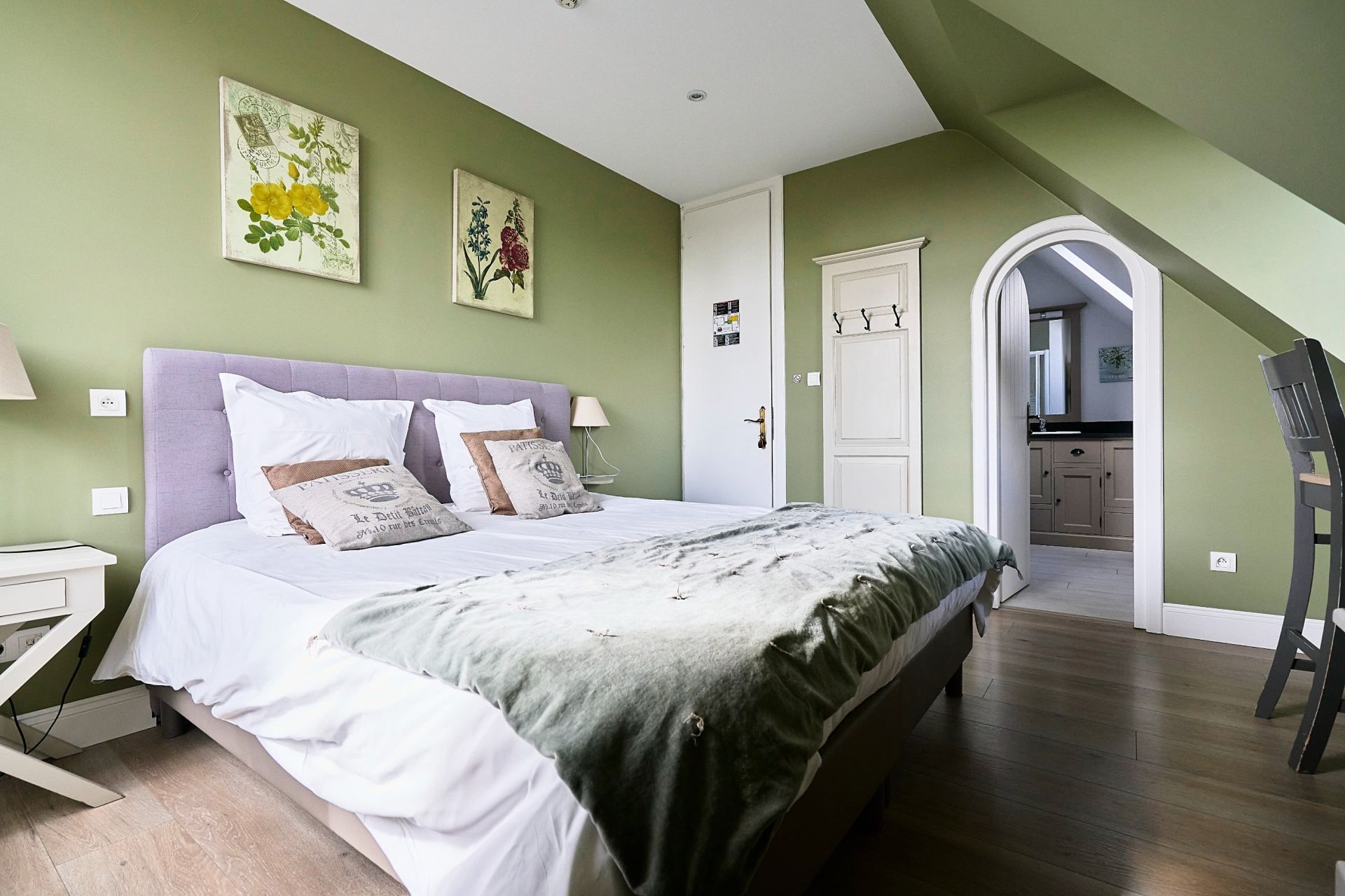 luxury house 20 Rooms for sale on MERRIS (59270)