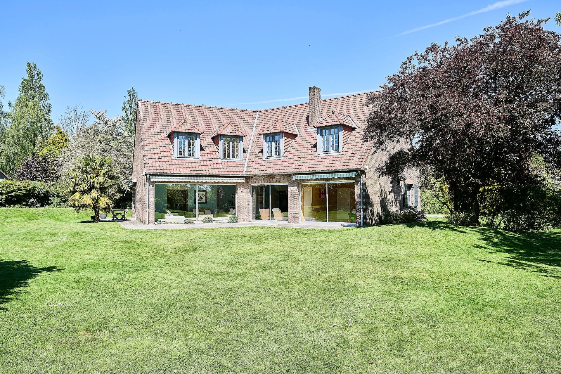 luxury house 10 Rooms for sale on MOUVAUX (59420)