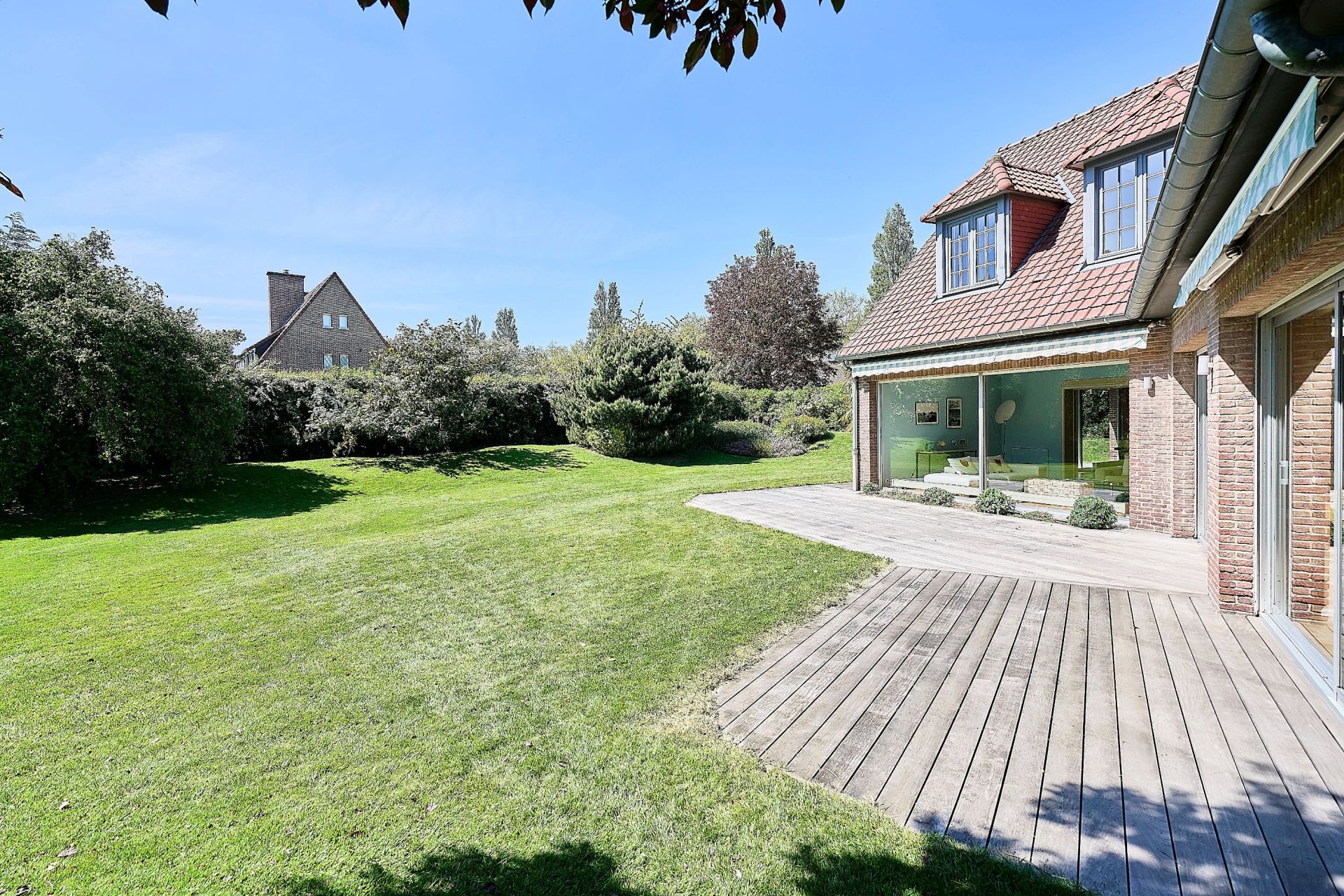 luxury house 10 Rooms for sale on MOUVAUX (59420)