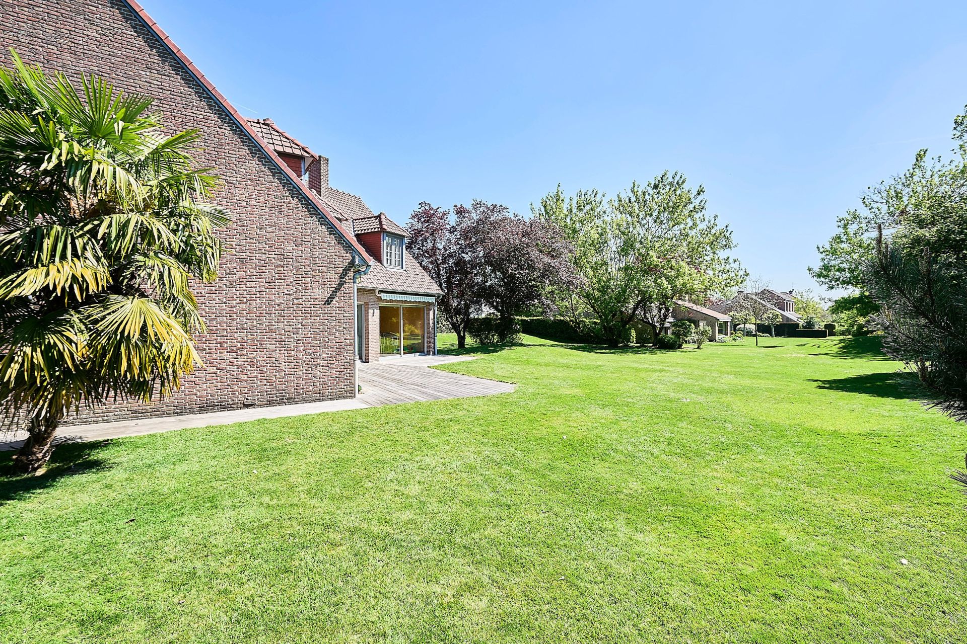 luxury house 10 Rooms for sale on MOUVAUX (59420)