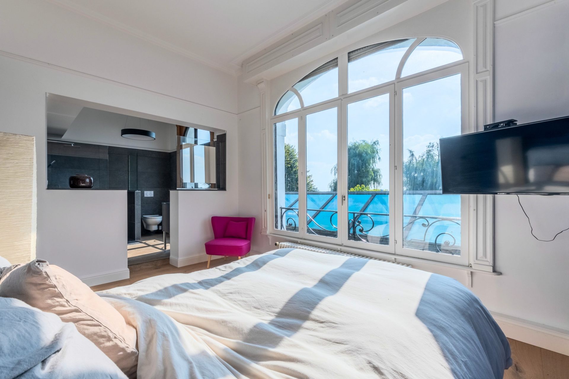 luxury house 12 Rooms for sale on DEULEMONT (59890)