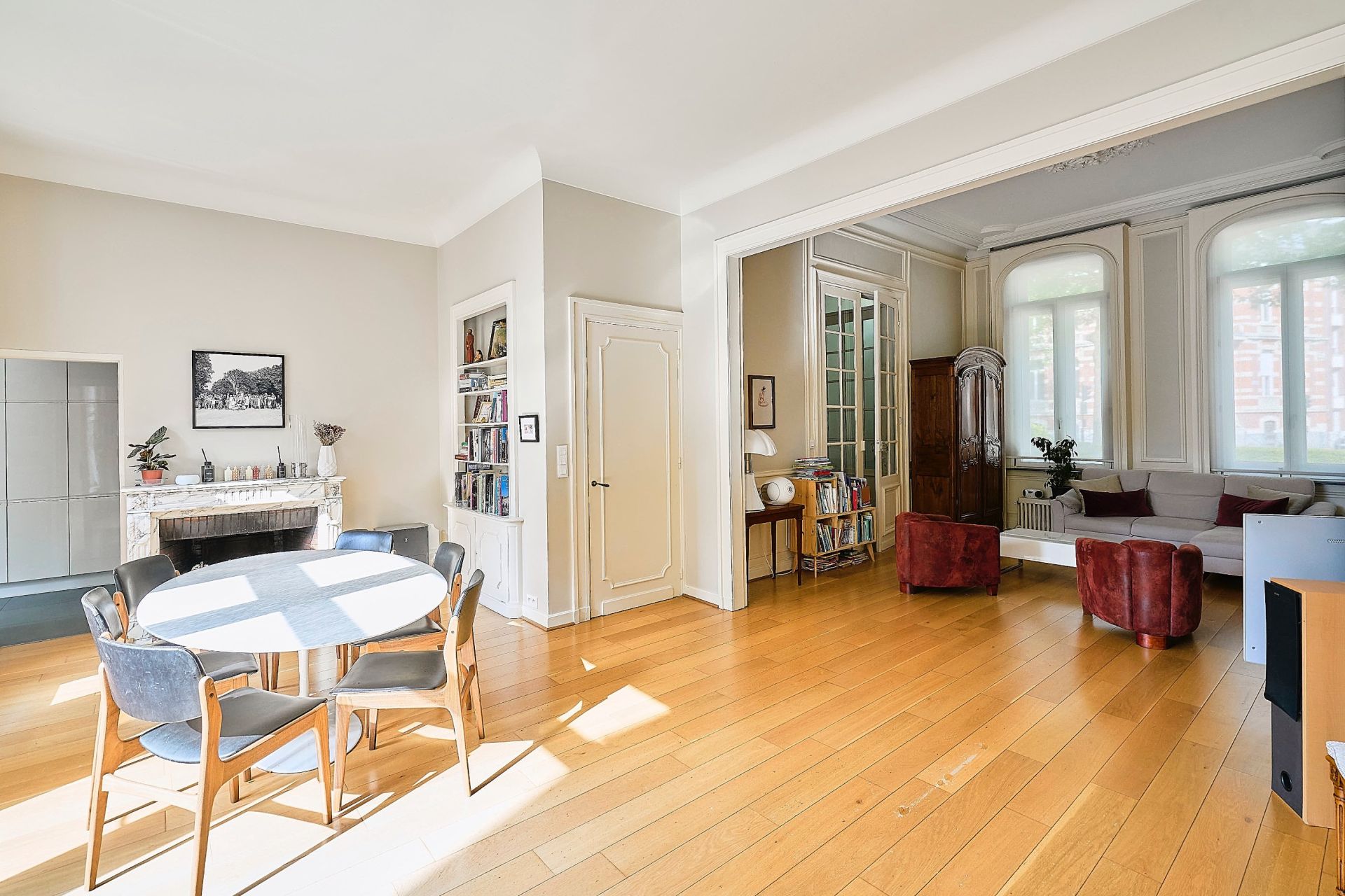 luxury house 8 Rooms for sale on ROUBAIX (59100)