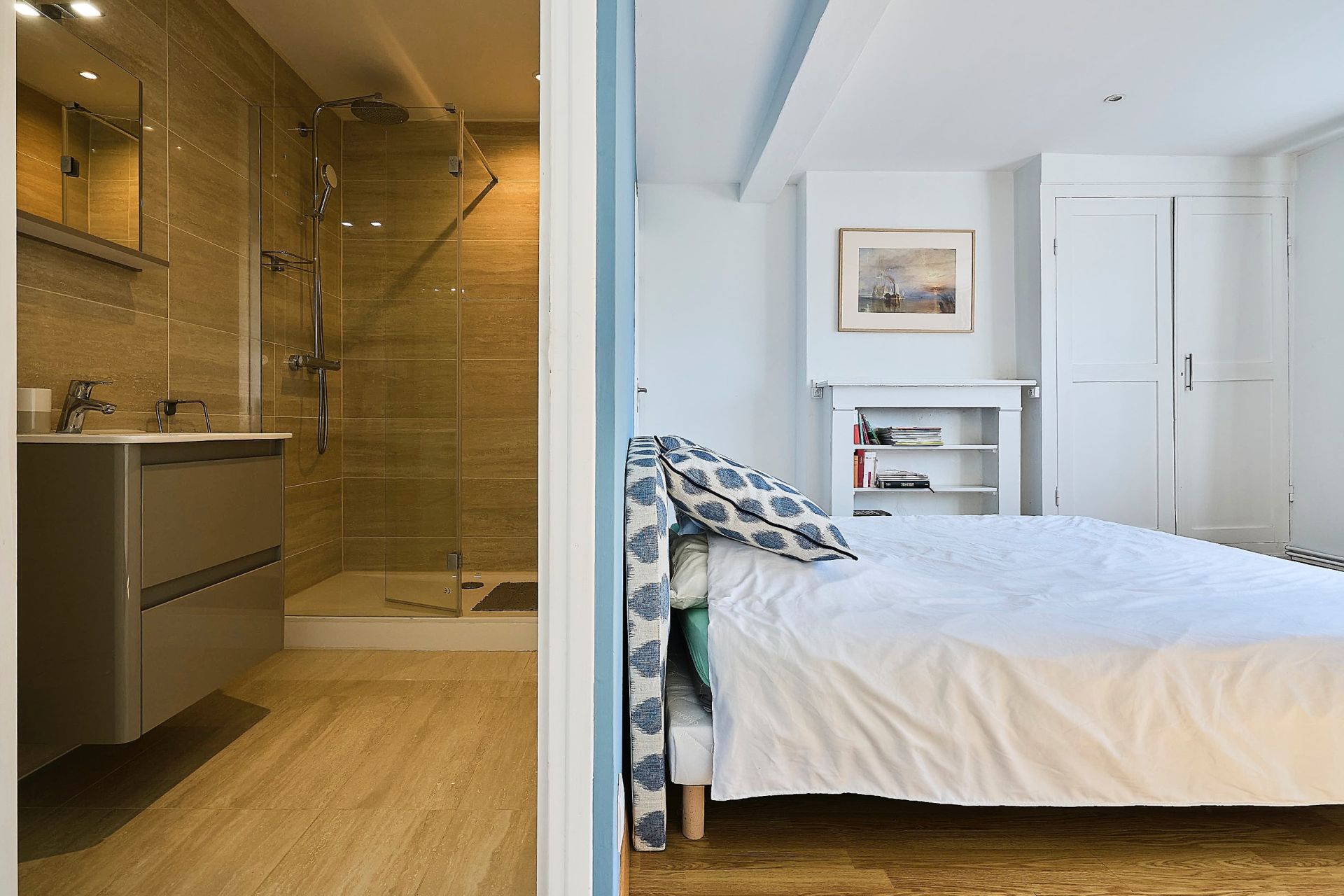 luxury house 8 Rooms for sale on ROUBAIX (59100)