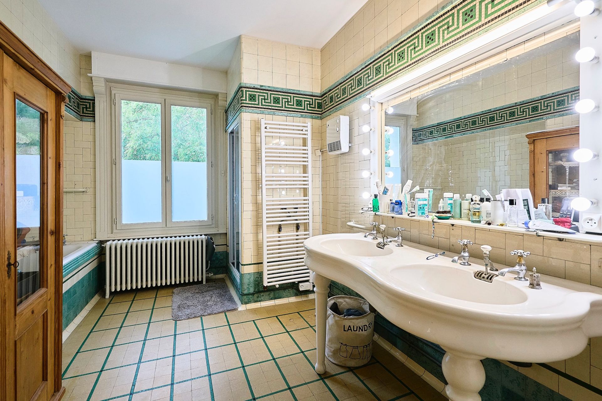 maison de luxe 10 Pièces en vente sur CROIX (59170)