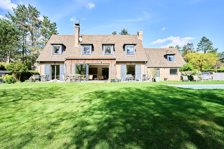 maison de luxe 8 Pièces en vente sur CROIX (59170)