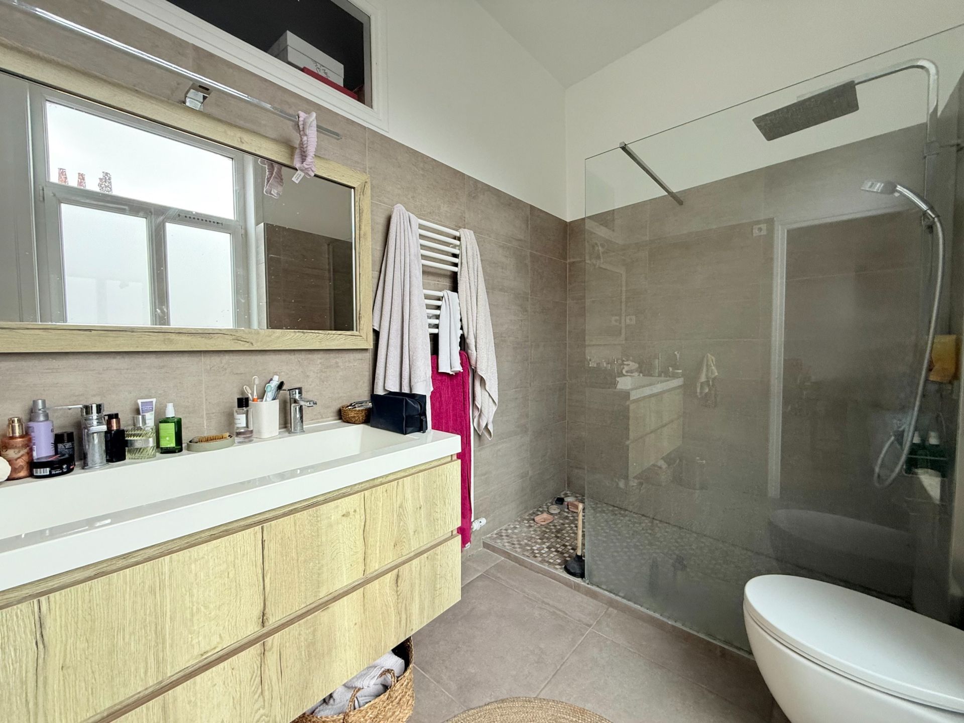 luxury apartment 7 Rooms for rent on LILLE (59000)