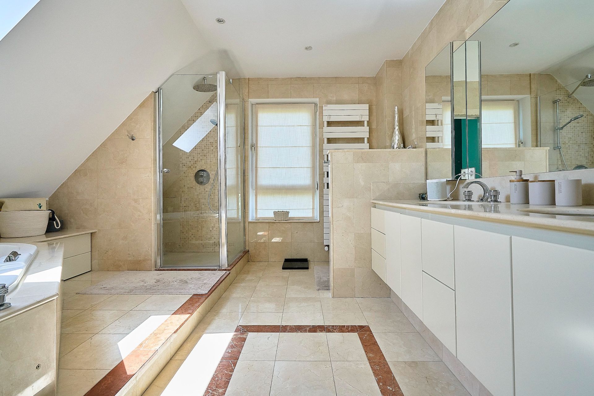 maison de luxe 7 Pièces en vente sur CROIX (59170)