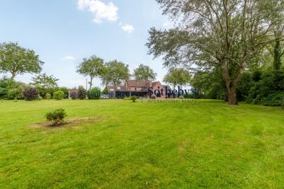 Sale Luxury house Quesnoy-sur-Deûle 10&nbsp;Rooms 359.22&nbsp;m²