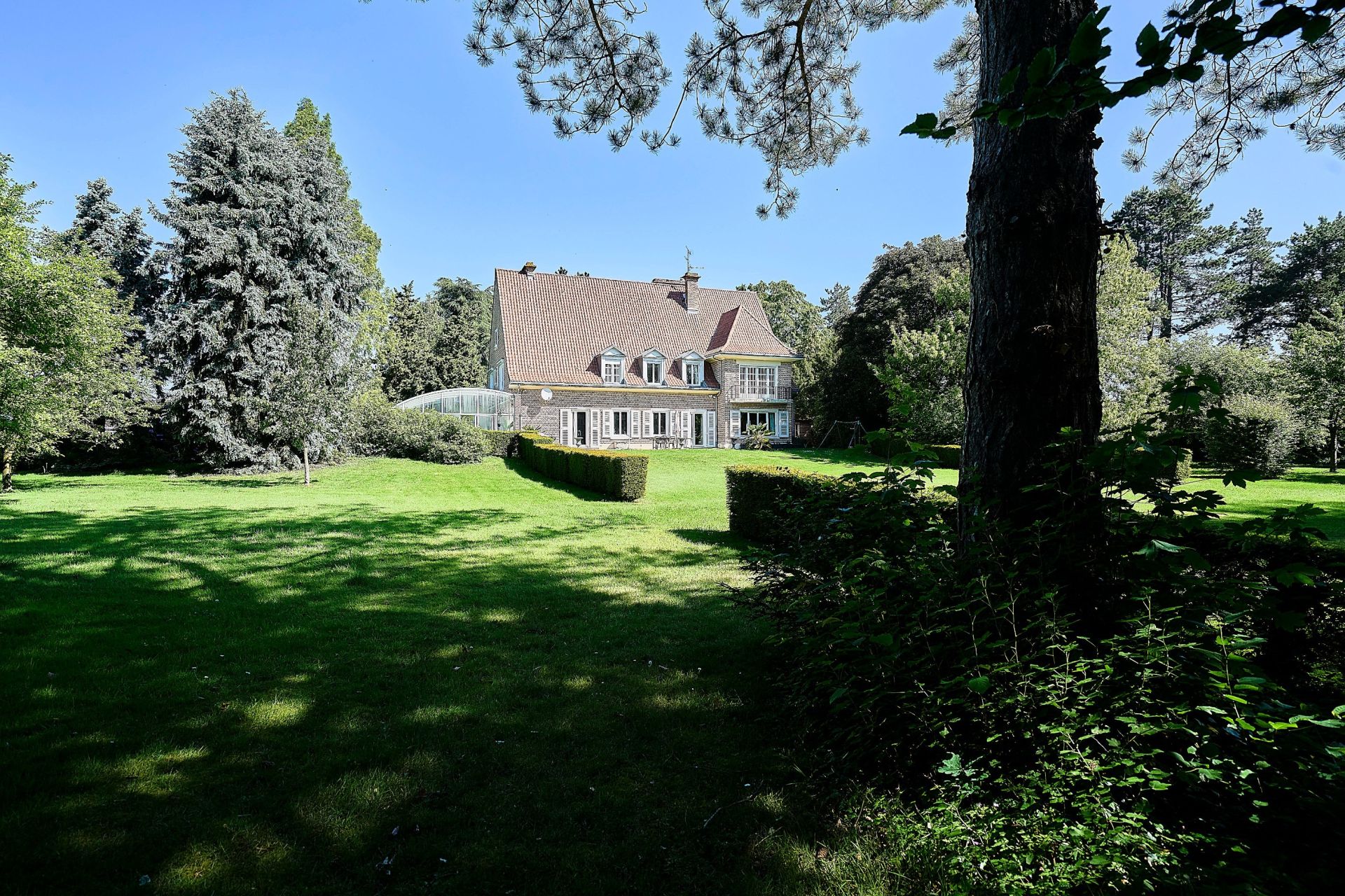 luxury house 20 Rooms for sale on LA CHAPELLE D ARMENTIERES (59930)