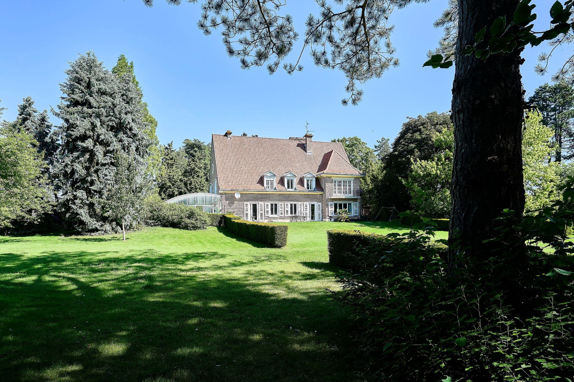 luxury house 20 Rooms for sale on LA CHAPELLE D ARMENTIERES (59930)