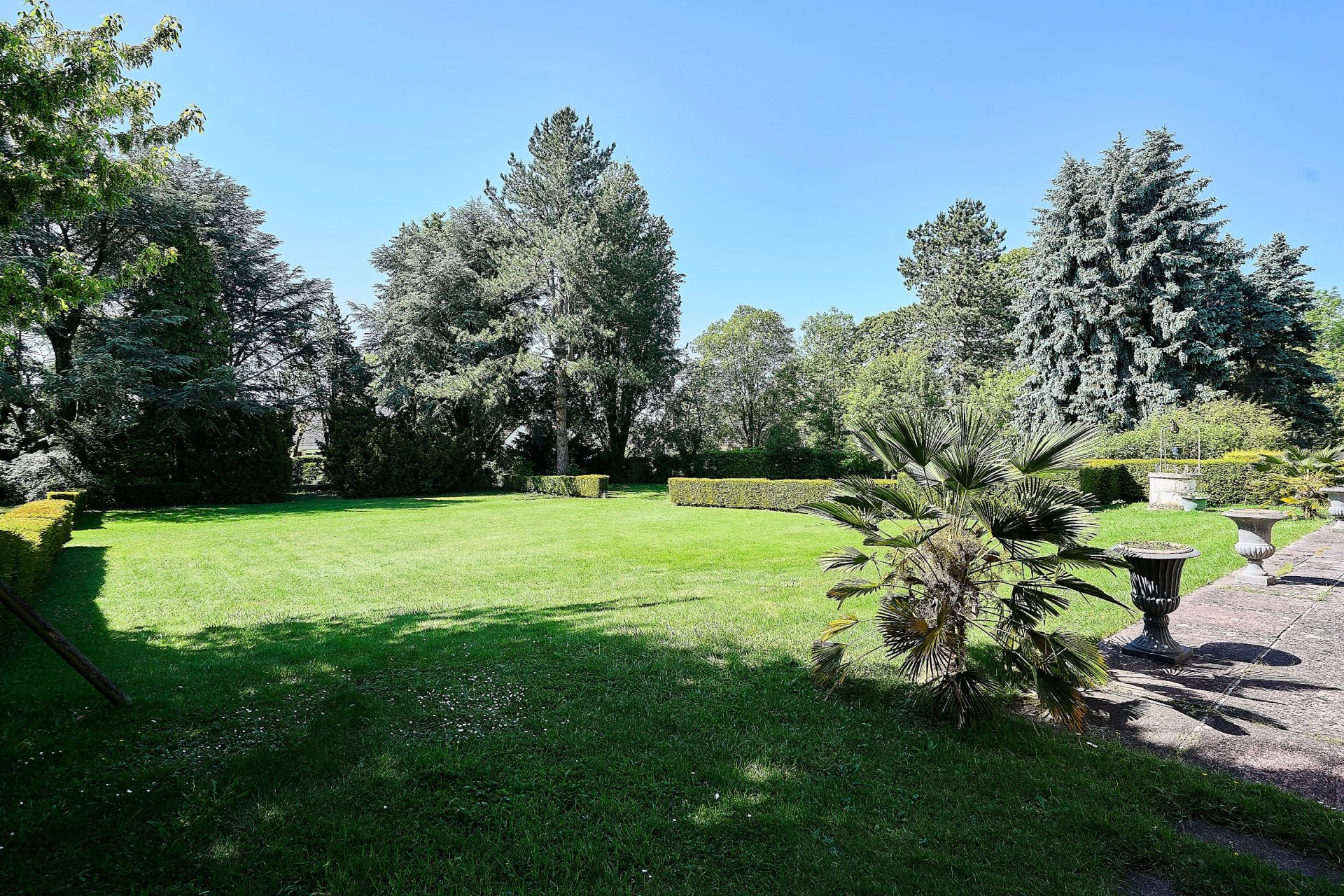 luxury house 20 Rooms for sale on LA CHAPELLE D ARMENTIERES (59930)